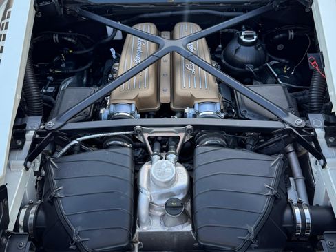 Used 2023 Lamborghini Huracan STO Coupe RWD image 94