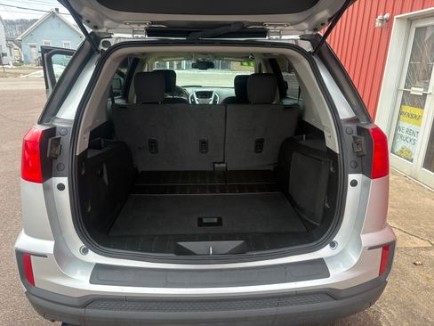 Used 2017 GMC Terrain SLE image 11
