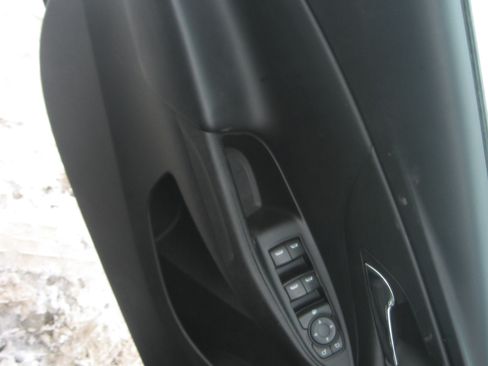 Used 2017 Chevrolet Volt LT image 8