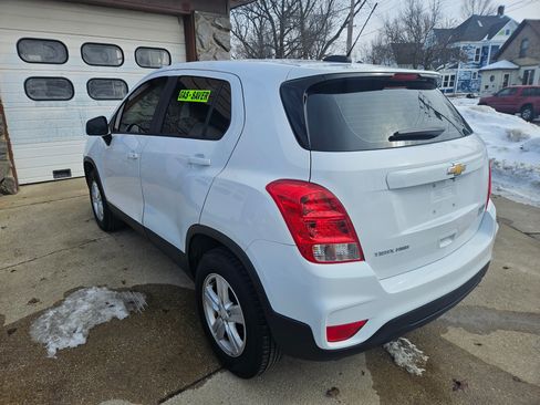 Used 2017 Chevrolet Trax LS image 4