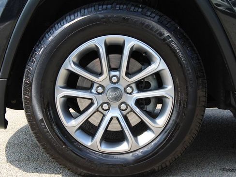 Used 2014 Jeep Grand Cherokee Limited image 35