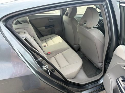 Used 2010 Honda Insight LX image 13