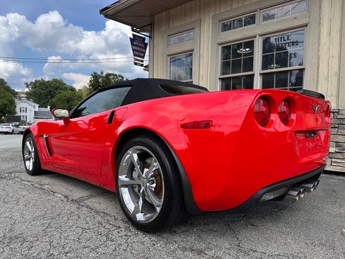Used 2011 Chevrolet Corvette Grand Sport Convertible w/ 3LT RWD image 3