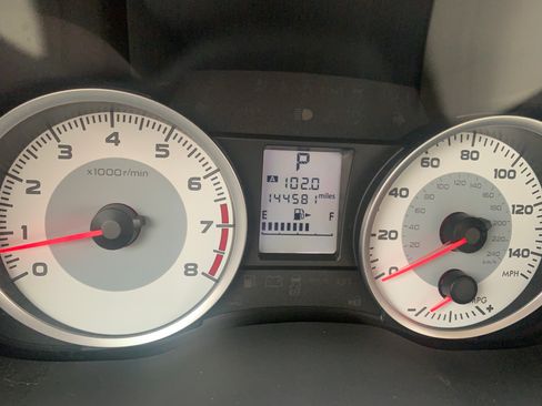 Used 2014 Subaru Impreza 2.0i Premium image 11