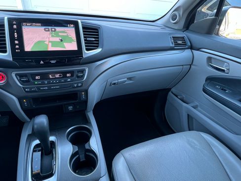 Used 2017 Honda Ridgeline RTL-T image 13