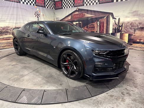 Used 2019 Chevrolet Camaro SS image 1