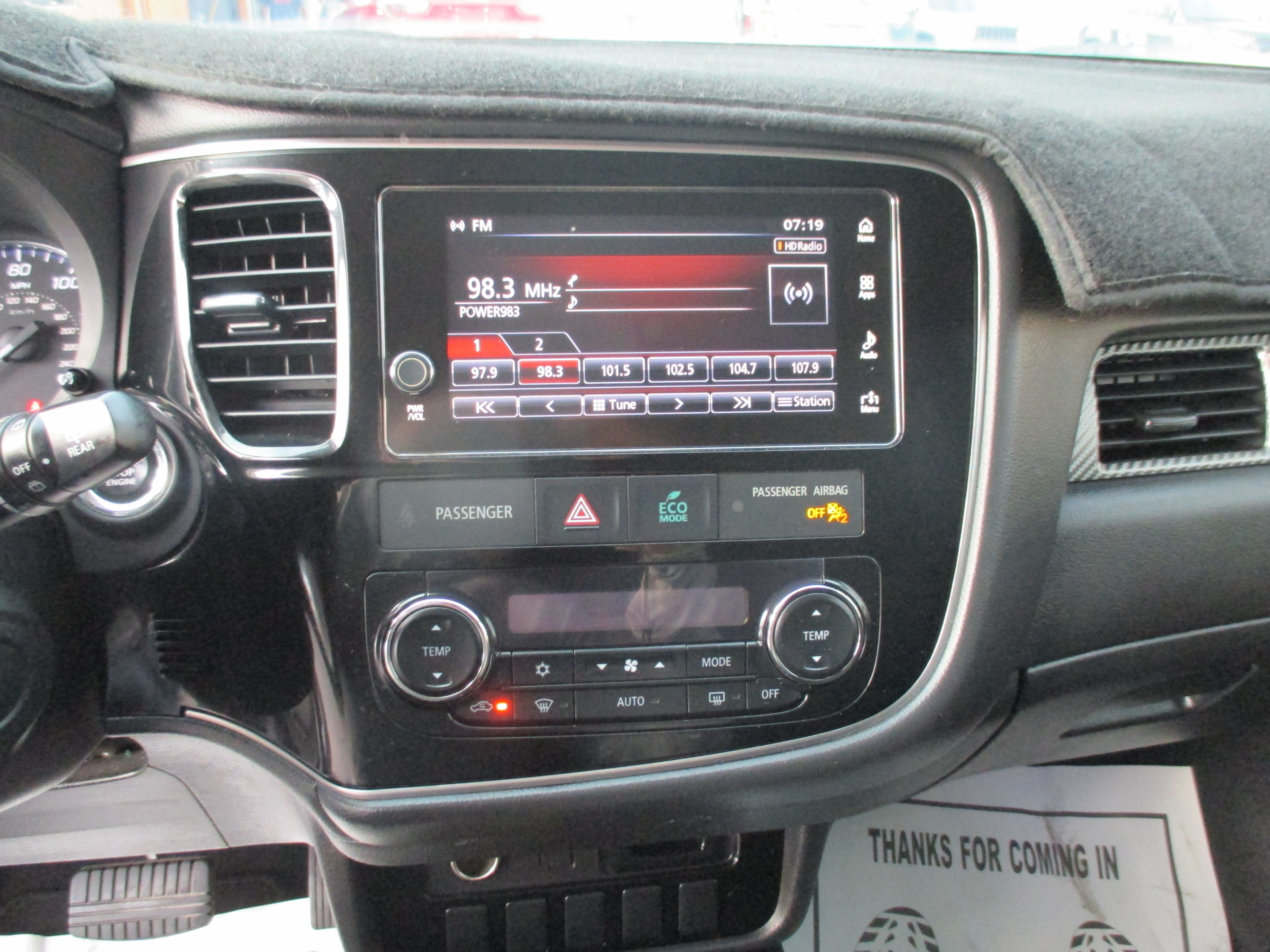 Used 2018 Mitsubishi Outlander SE w/ Tech Package FWD image 5