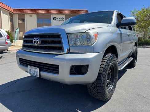 Used 2009 Toyota Sequoia SR5 image 3