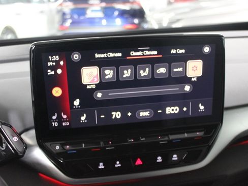 Used 2022 Volkswagen ID.4 Pro S image 28