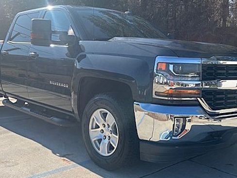 Used 2018 Chevrolet Silverado 1500 LT image 11