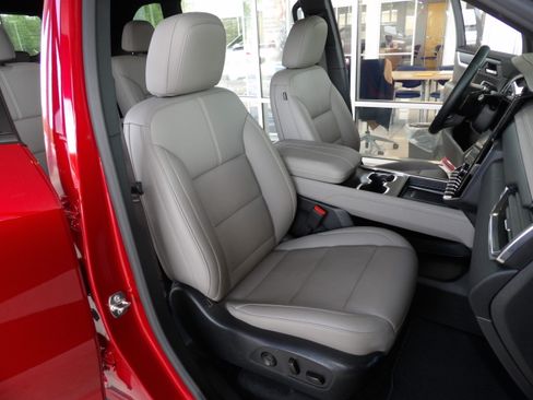 Used 2026 GMC Acadia FWD Elevation image 23