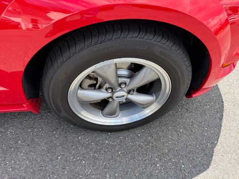 Used 2005 Ford Mustang GT image 36