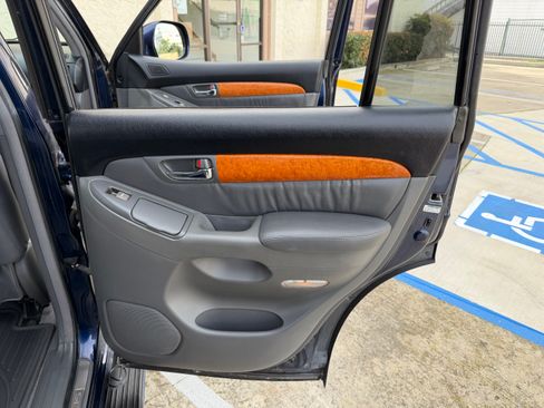 Used 2006 Lexus GX 470 image 24