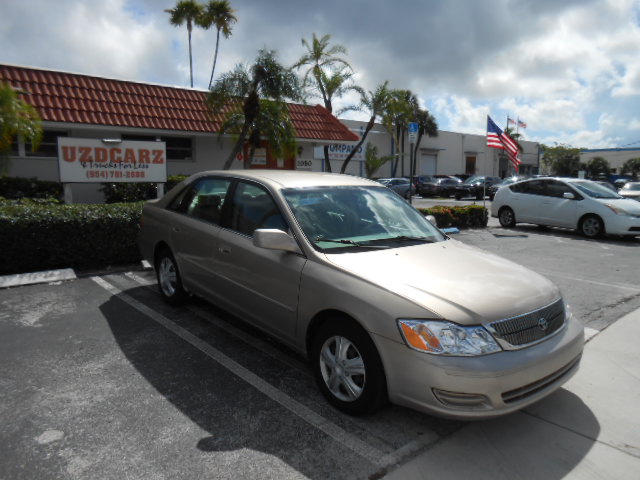 Used 2001 Toyota Avalon XL FWD image 6