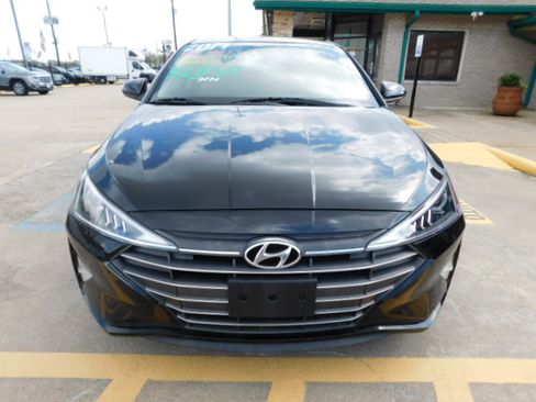 Used 2019 Hyundai Elantra SEL image 3