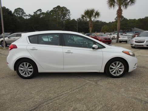 Used 2014 Kia Forte EX image 4