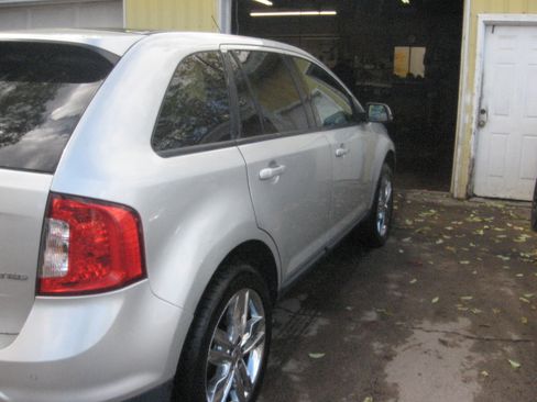 Used 2013 Ford Edge Limited image 4