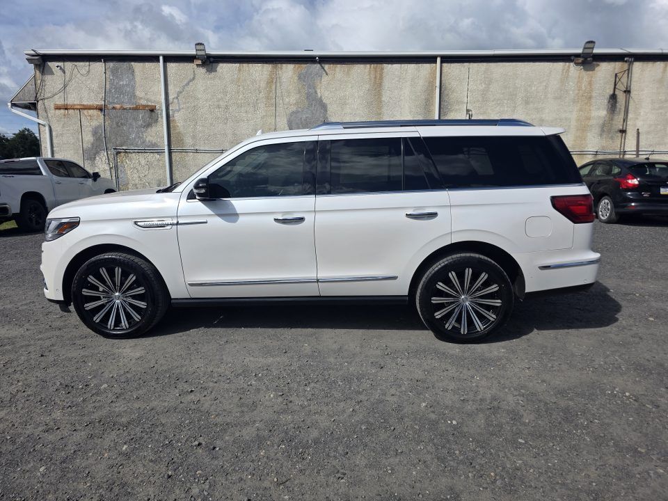 Used 2019 Lincoln Navigator 4WD Reserve image 8