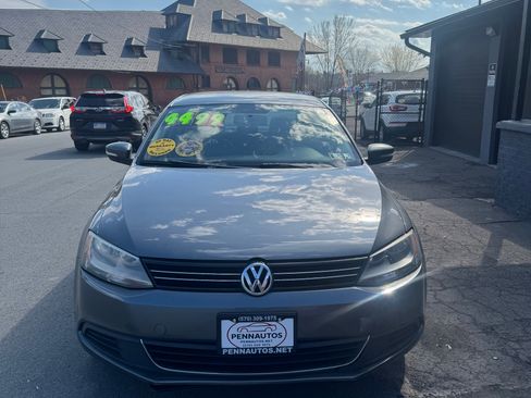Used 2013 Volkswagen Jetta SE image 1