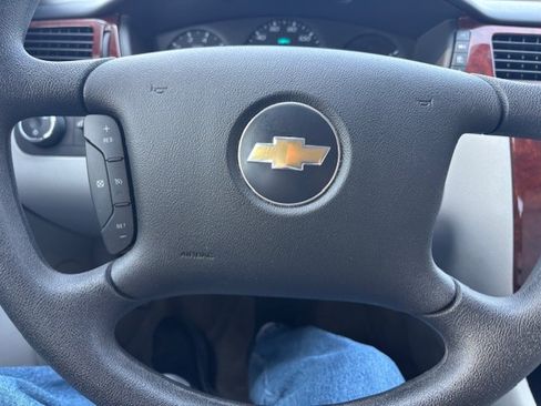 Used 2008 Chevrolet Impala LS image 17