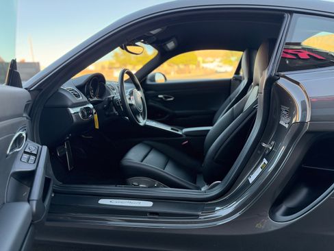 Used 2014 Porsche Cayman RWD image 9