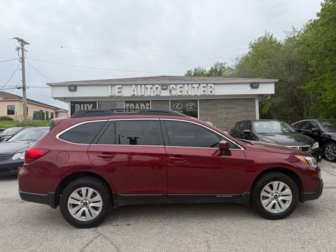 Used 2015 Subaru Outback 2.5i Premium AWD/4WD image 1