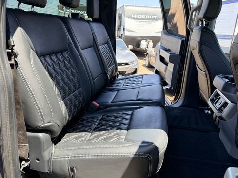 Used 2023 Ford F450 XLT AWD/4WD image 12