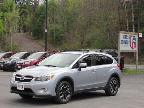 Used 2014 Subaru XV Crosstrek 2.0i Premium AWD/4WD image 1