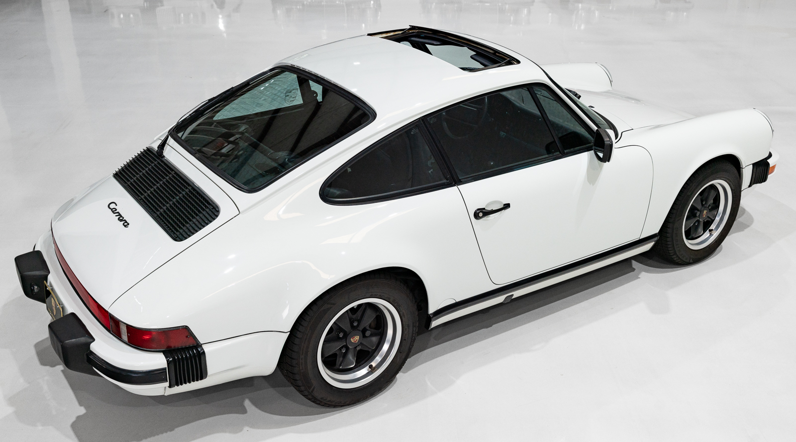 Used 1987 Porsche 911 Carrera Coupe RWD image 20