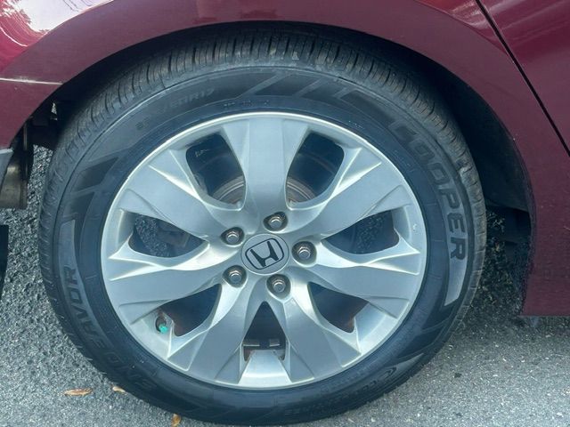 Used 2009 Honda Accord EX-L Sedan image 30