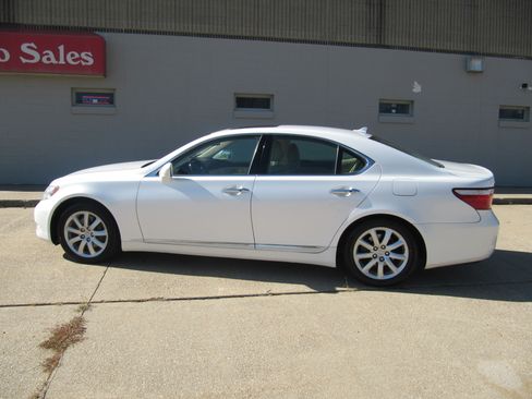 Used 2008 Lexus LS 460 Luxury image 7