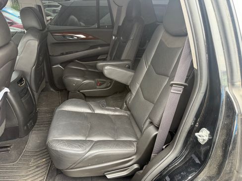 Used 2016 Cadillac Escalade Premium Luxury image 8