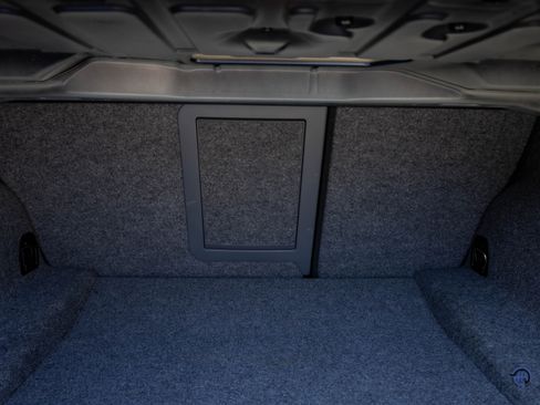 Used 2013 BMW M3 Competition image 65