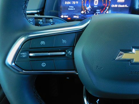 New 2026 Chevrolet Suburban Premier image 37