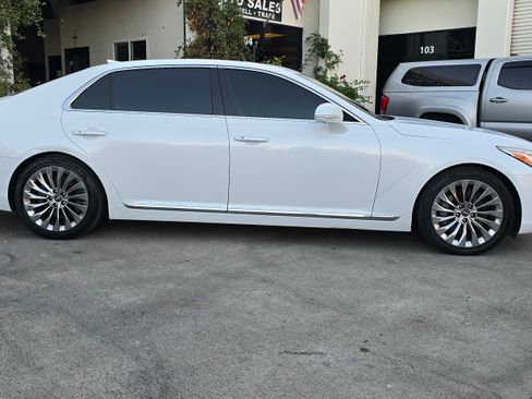 Used 2018 Genesis G90 5.0 Ultimate image 5