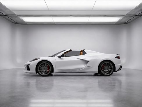 Used 2025 Chevrolet Corvette Z06 Convertible w/ 3LZ RWD image 8