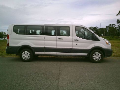 Used 2017 Ford Transit 350 XLT image 1