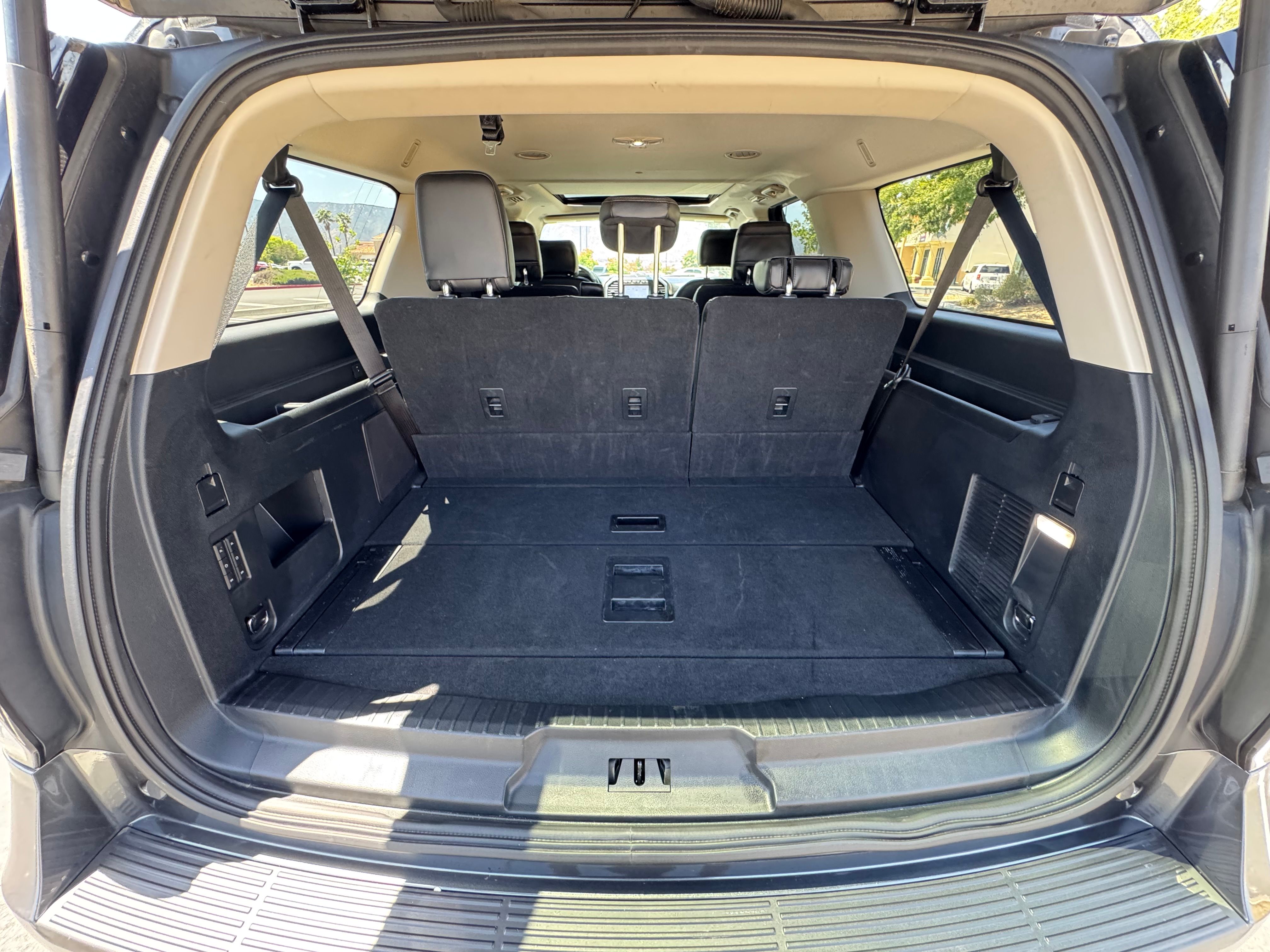 Used 2020 Ford Expedition Max 4WD Platinum image 9