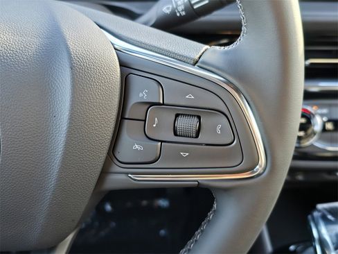 New 2026 Buick Envista Sport Touring image 17