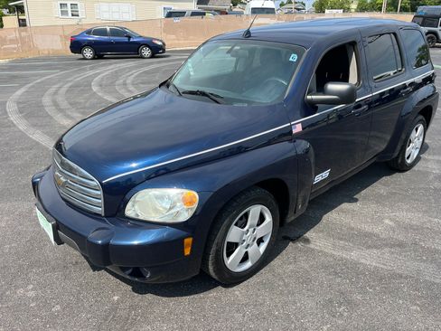 Used 2010 Chevrolet HHR LS FWD image 1