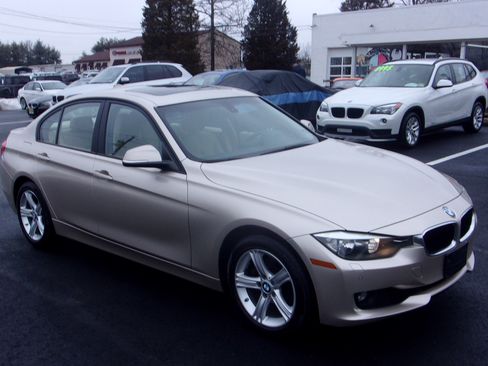Used 2015 BMW 328i xDrive image 2