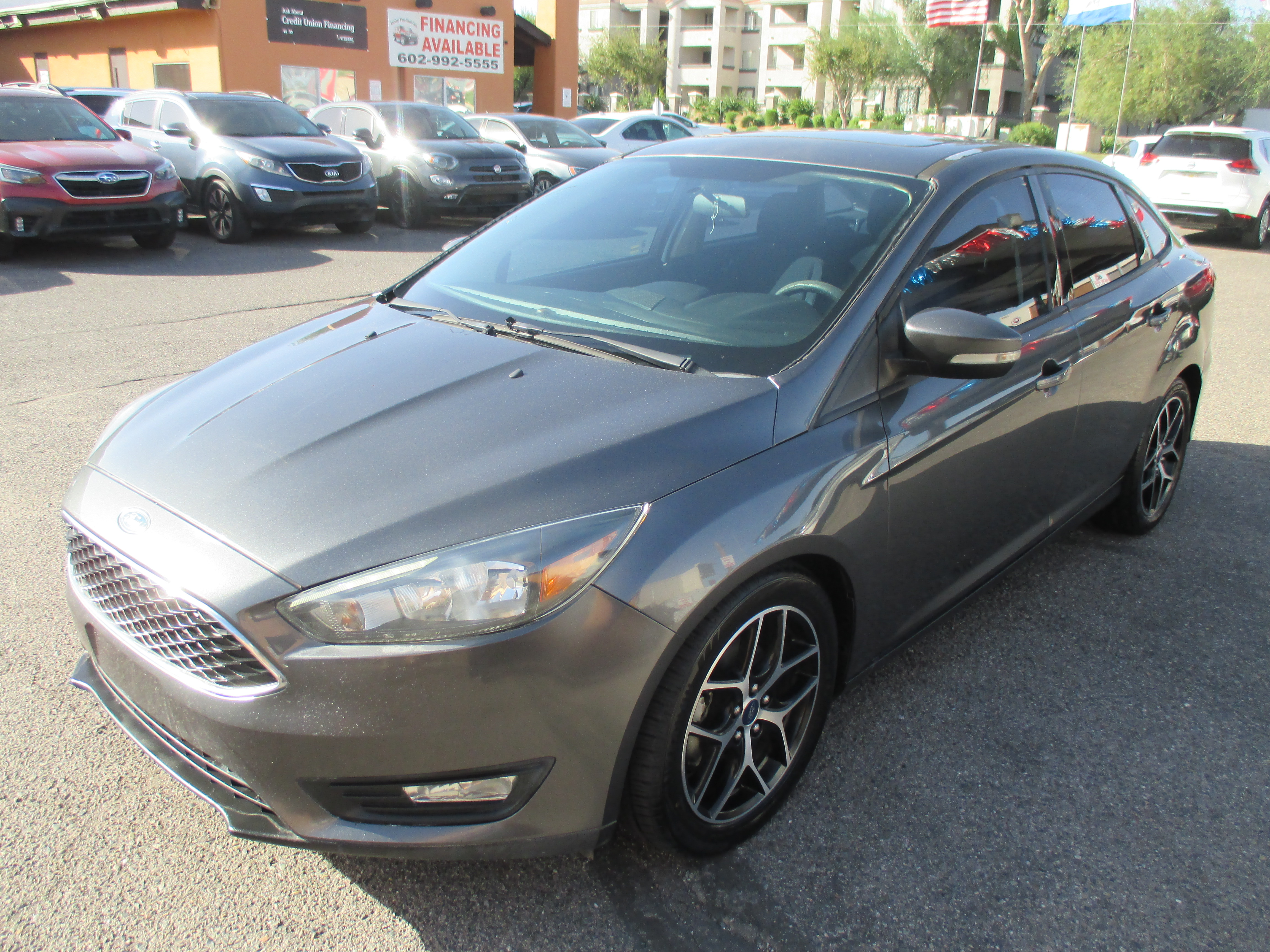 Used 2018 Ford Focus SEL Sedan FWD image 4