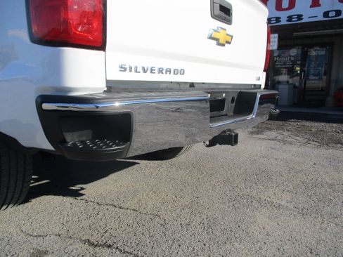 Used 2019 Chevrolet Silverado 1500 LD image 13