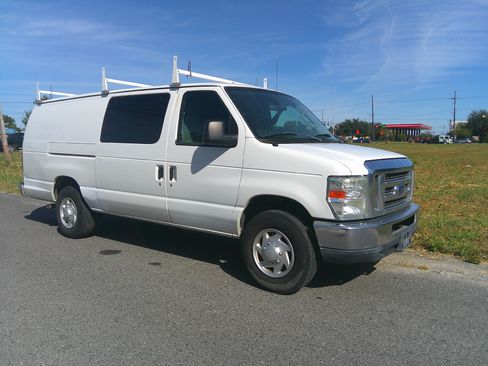 Used 2012 Ford E-250 and Econoline 250 image 7