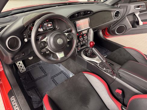 Used 2020 Toyota 86 image 7