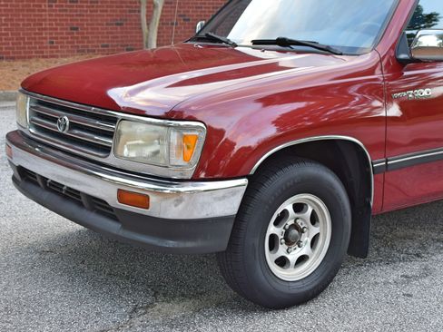 Used 1997 Toyota T100 SR5 image 9