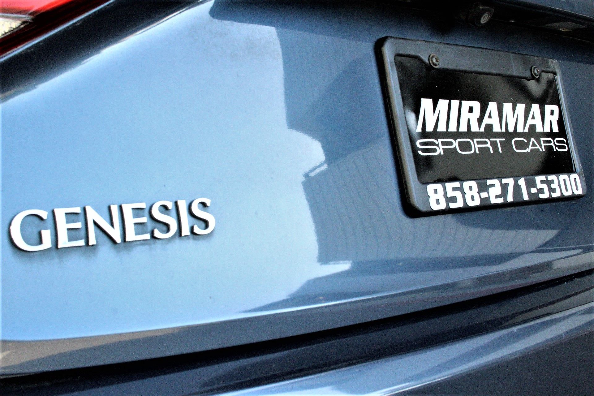 Used 2015 Hyundai Genesis 3.8 2 wheel drive image 9