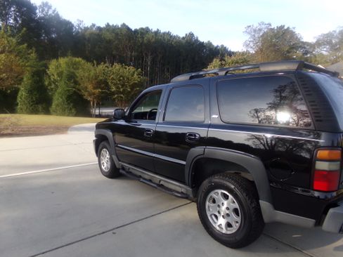 Used 2005 Chevrolet Tahoe Z71 image 3