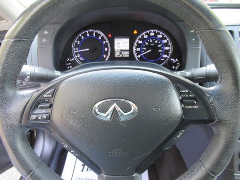 Used 2011 INFINITI G25 image 12
