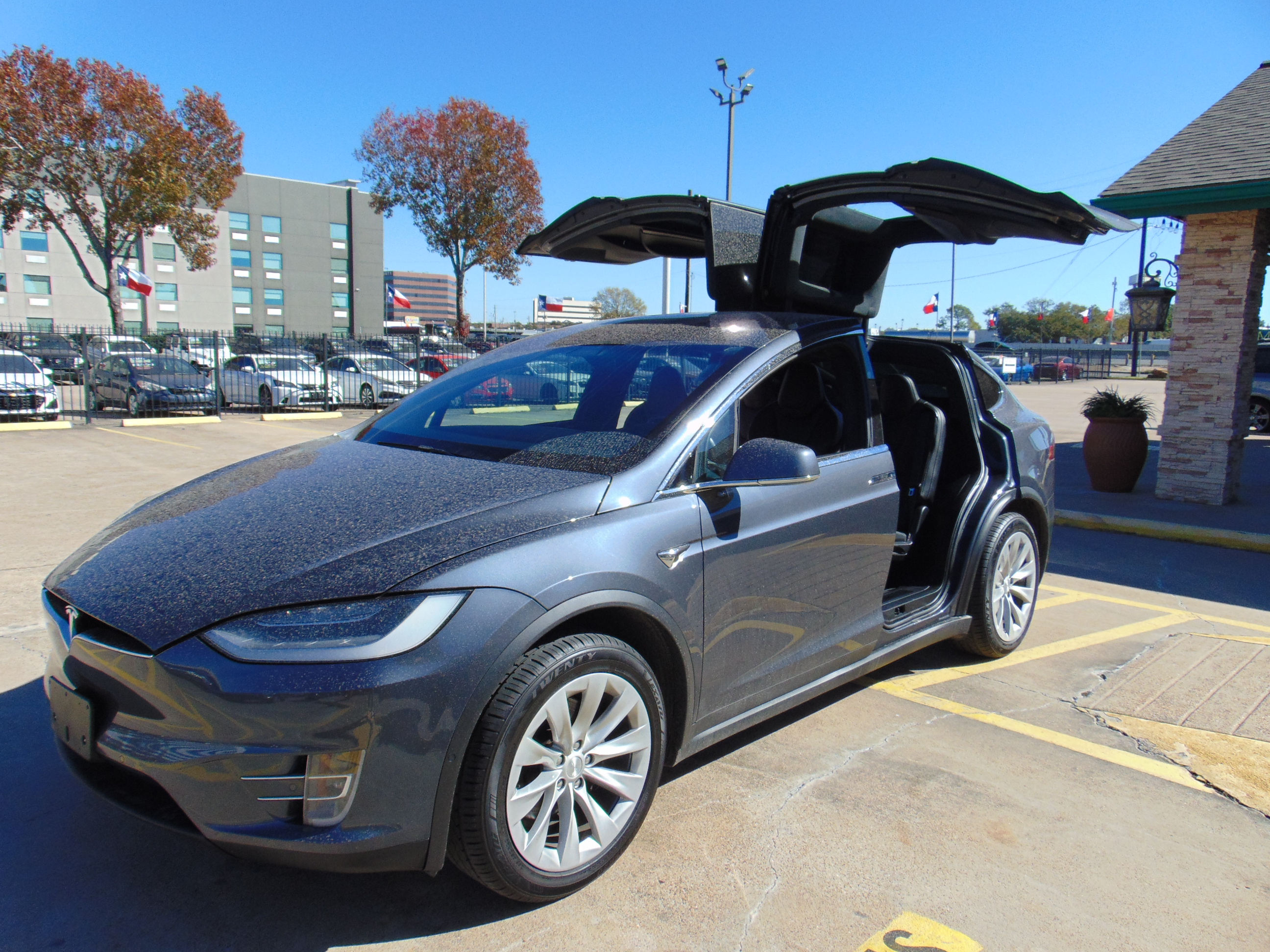 Used 2019 Tesla Model X Long Range AWD/4WD image 7